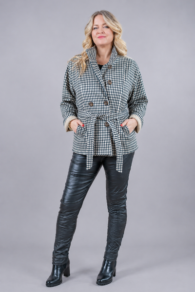 Kurze Karo-Jacke mit Bindegürtel, schwarz/creme