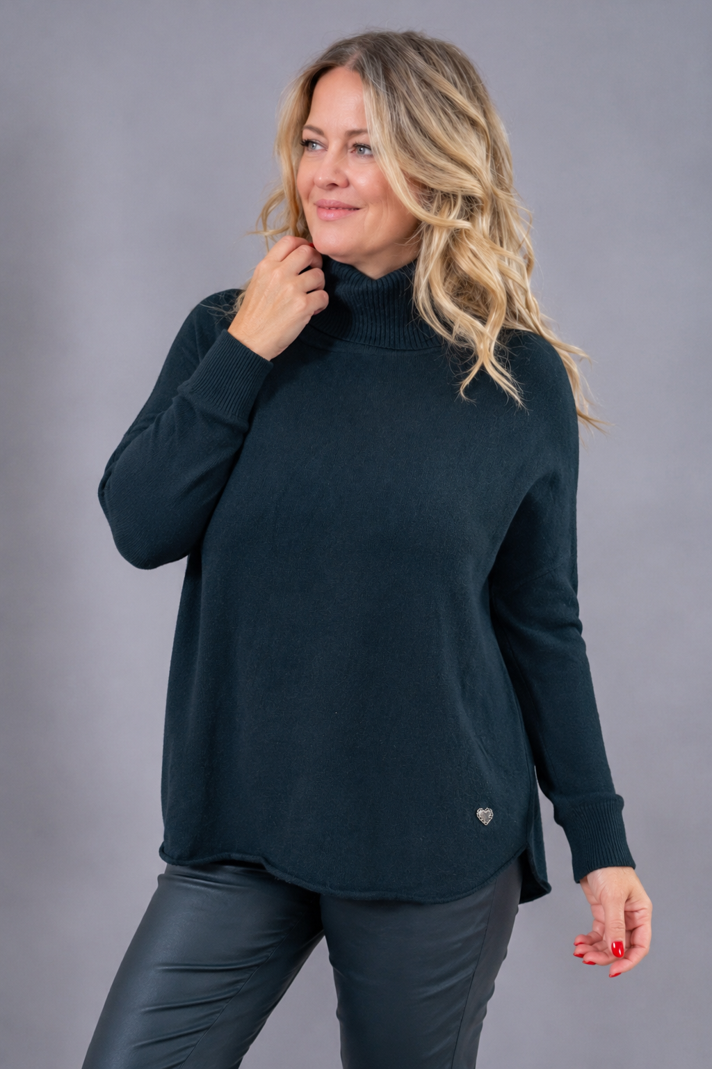 Strickpullover mit Rollkragen, schwarz