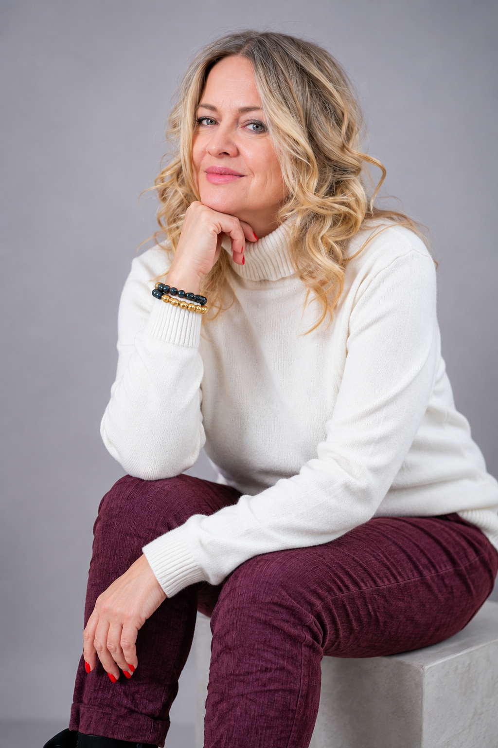 Strickpullover mit Rollkragen, creme