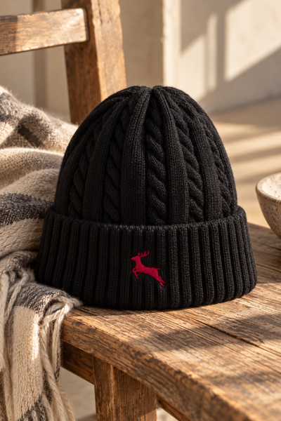 Strickmütze mit Zopfmuster, schwarz