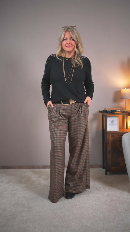 Strickpullover mit Glitzerherzen, schwarz