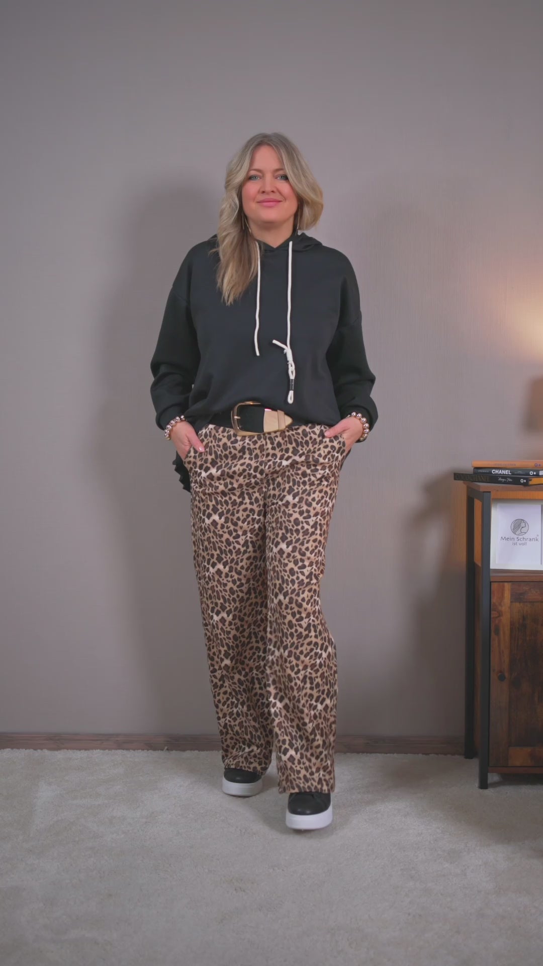 Weiche Hose mit Leoprint
