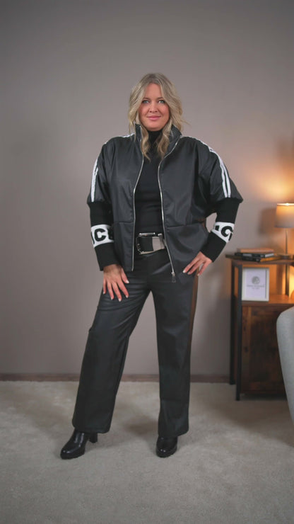Lederimitatsjacke mit Strickärmel, schwarz ‼️ Lieferbar ab dem 27.11.2025 ‼️