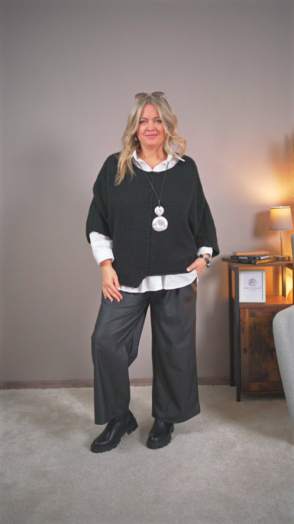 Strickpullover asymetrischer Schnitt, schwarz