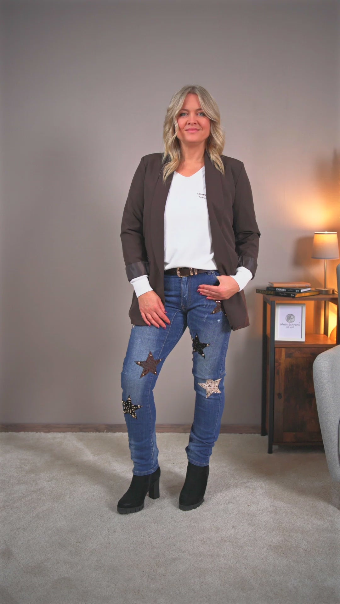 Video laden: Klassischer Blazer, schokobraun