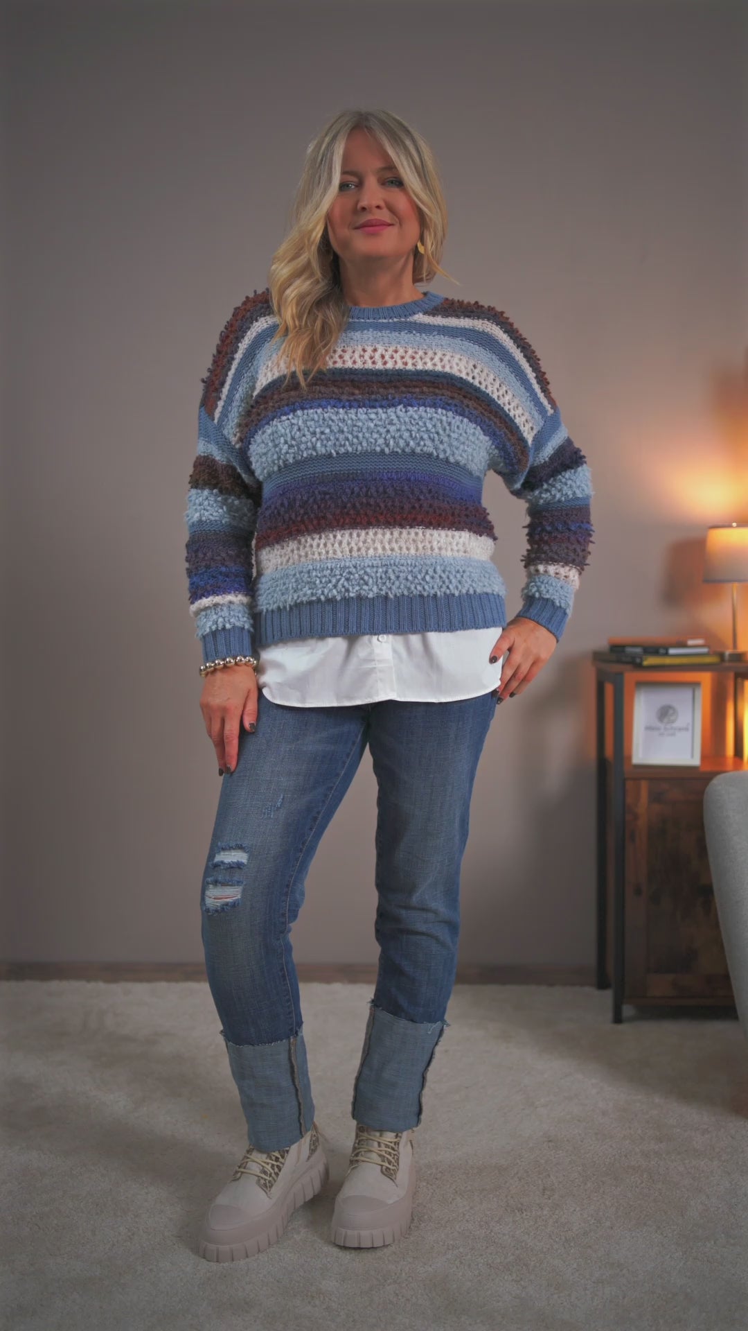 Bouclé-Strickpullover, blautöne