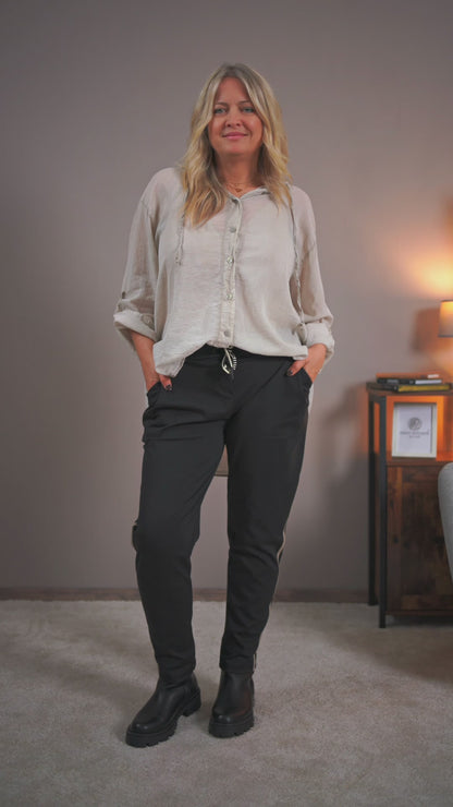 Kapuzenbluse im Hemd-Stil, beige