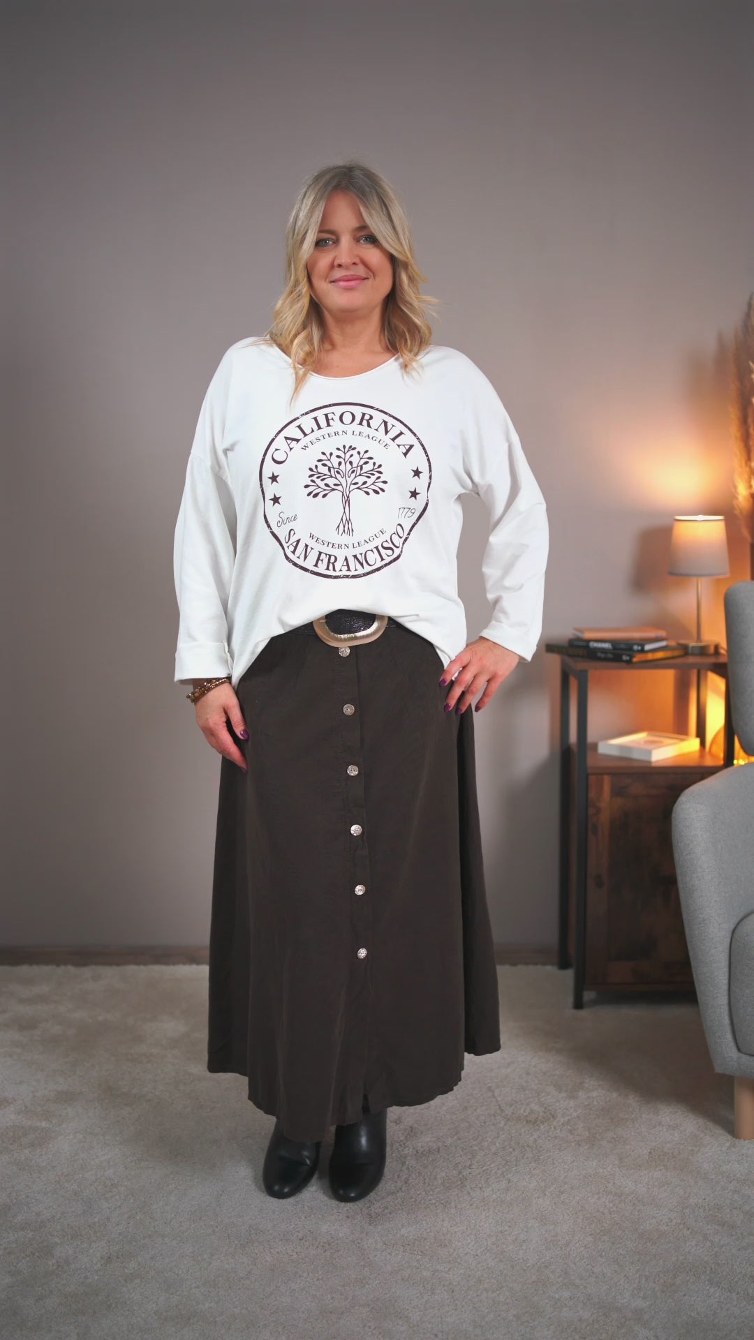 Video laden: Leichtes Sweatshirt im College-Style mit Print