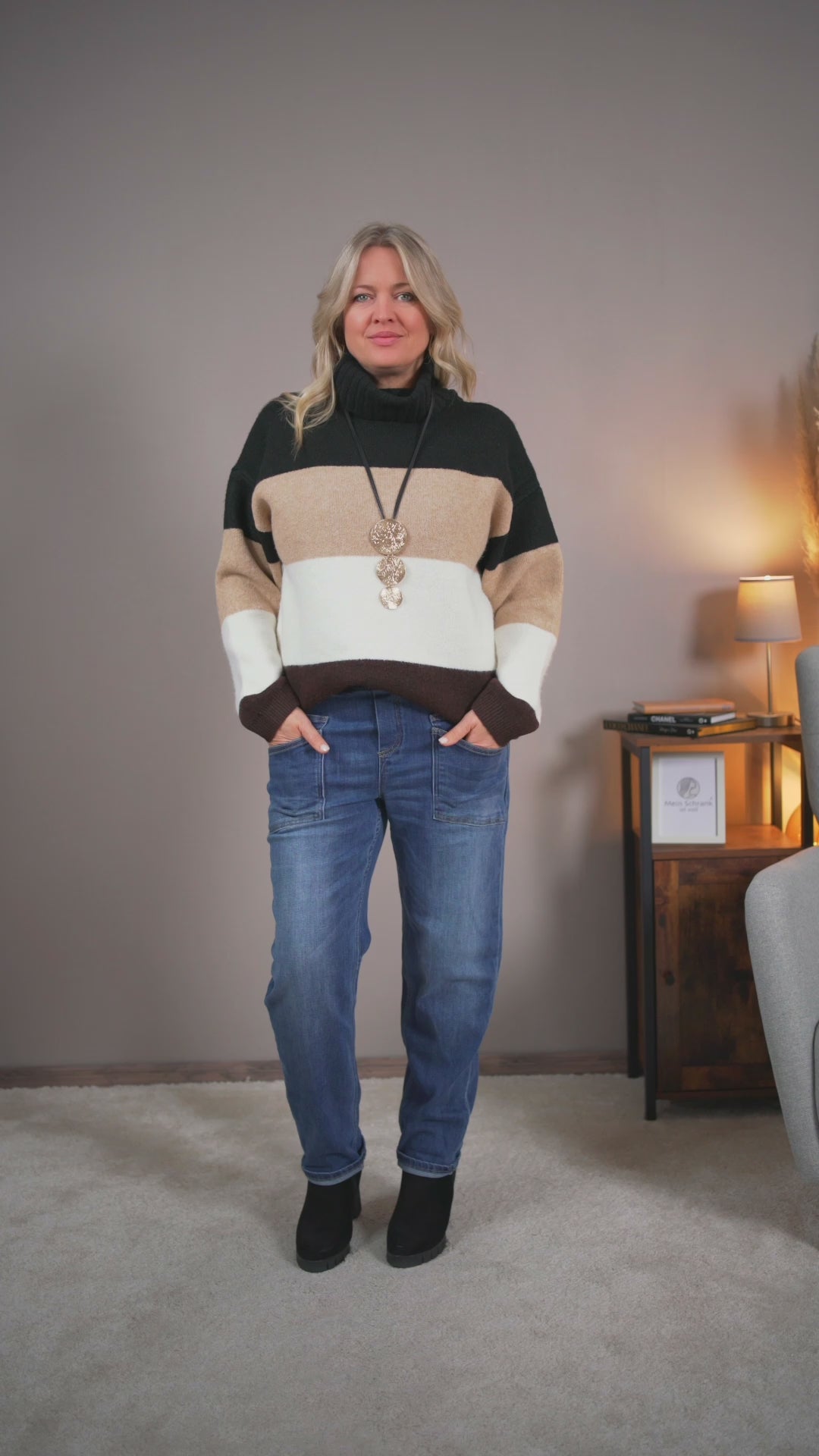 Video laden: Strickpullover im Colorblock-Design, schwarz-camel-creme