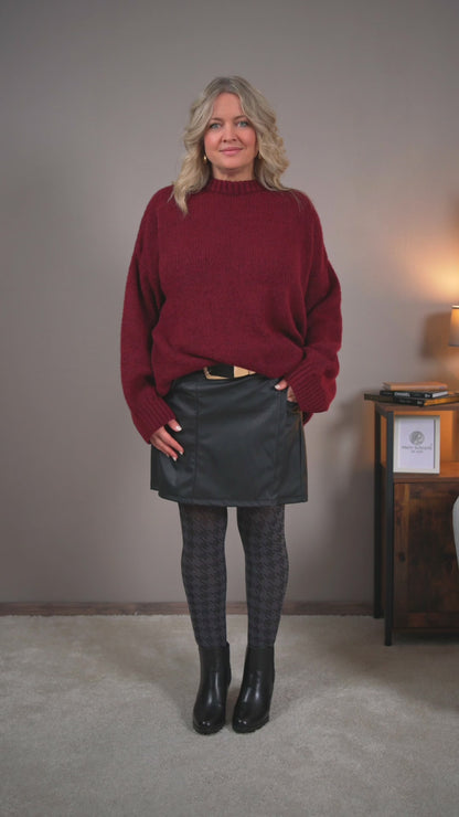 Kurzer Hosenrock in Lederoptik, schwarz ‼️ Lieferbar ab dem 01.12.2025‼️