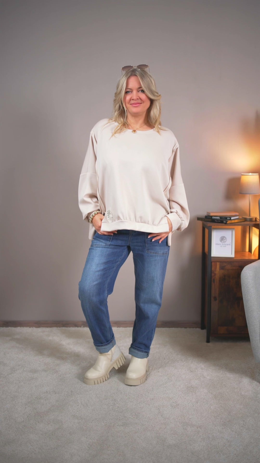 Video laden: Jeanshose im Jogpants-Style, mittelblau