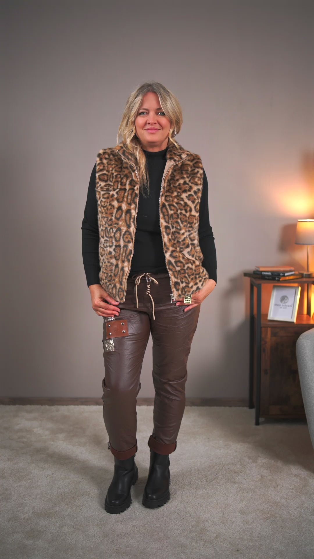Video laden: Weste im Leo-Look aus Kunstfell, beige-hellbraun