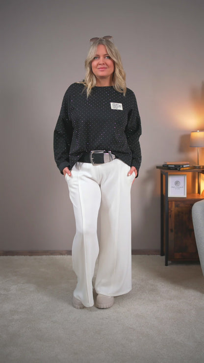 Sweatshirt mit Ziersteinchen und Patch, schwarz