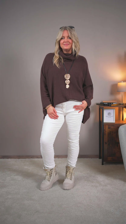 Oversize Strickpullover mit Rollkragen, schokobraun