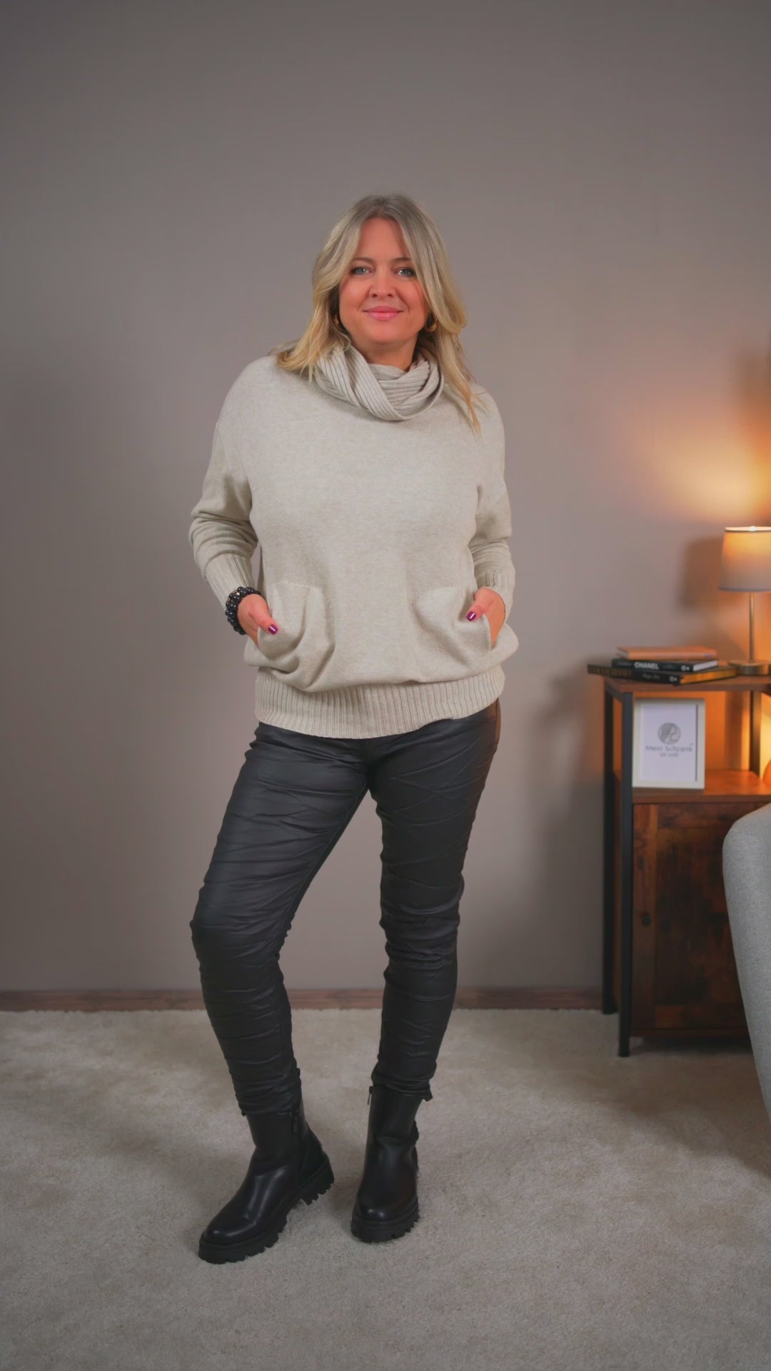 Video laden: Strickpullover Tabarca, beige
