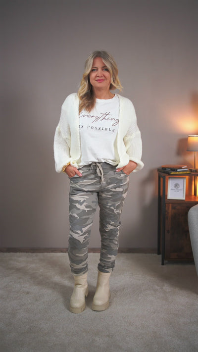 Kuschelige Strickjacke, cremeweiß