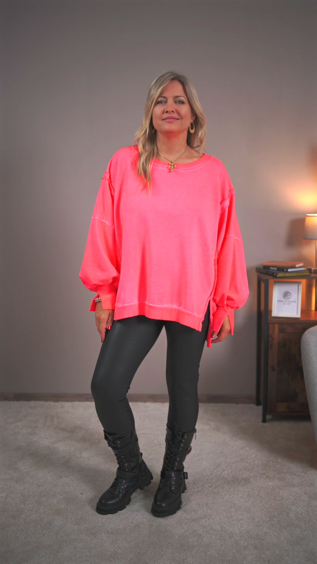 Oversize-Sweatshirt in Neon-Pink