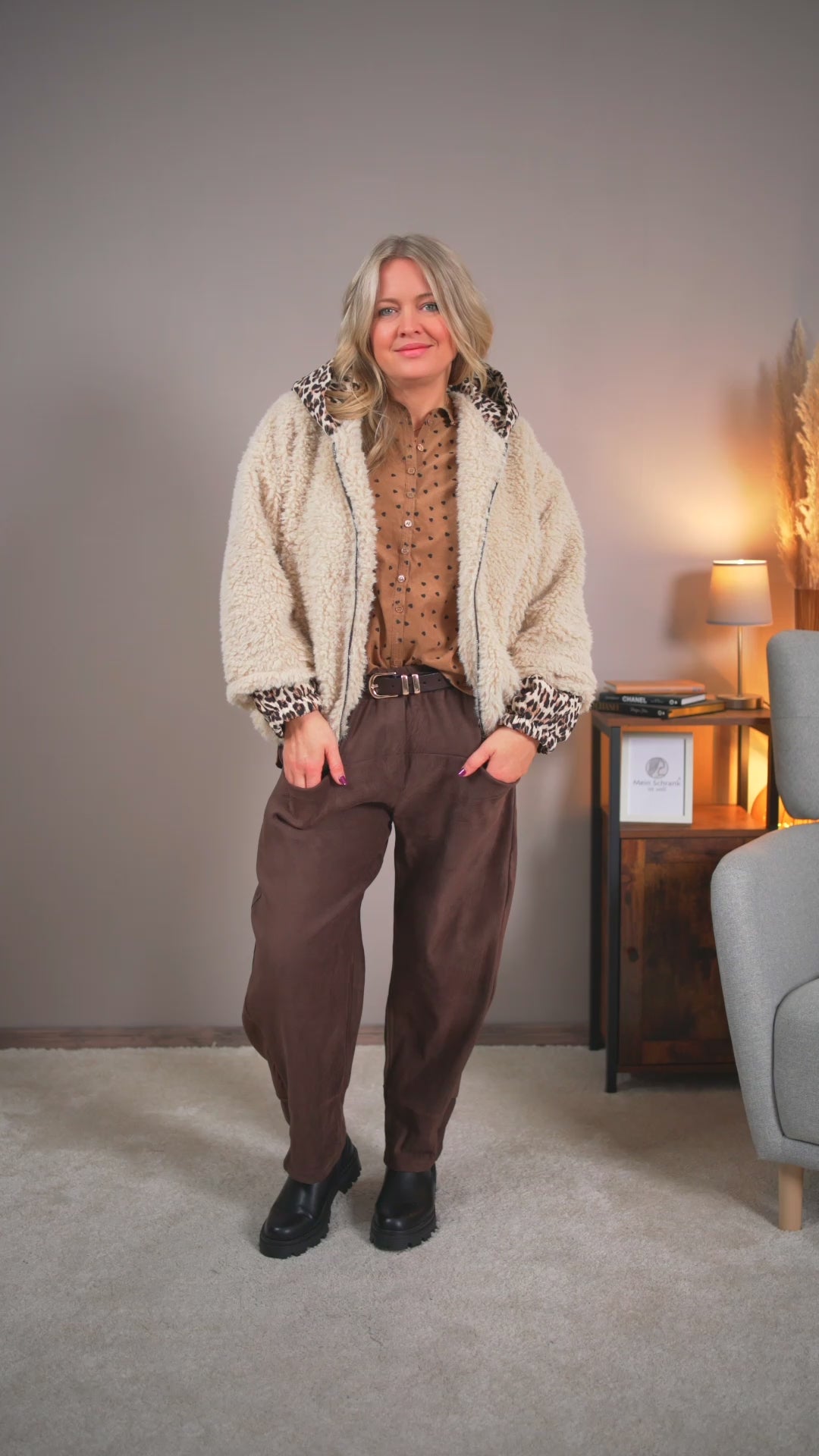 Video laden: Kuschelige Teddyjacke, creme