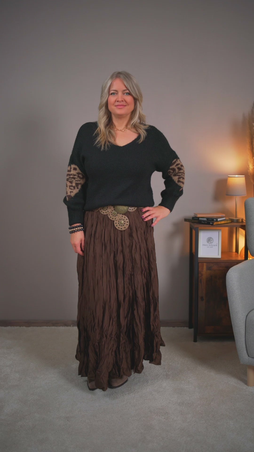 Video laden: Strickpullover, schwarz