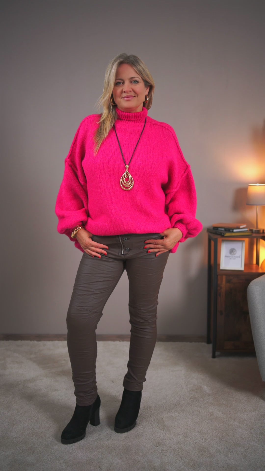 Video laden: Lässiger Strickpullover, Pink