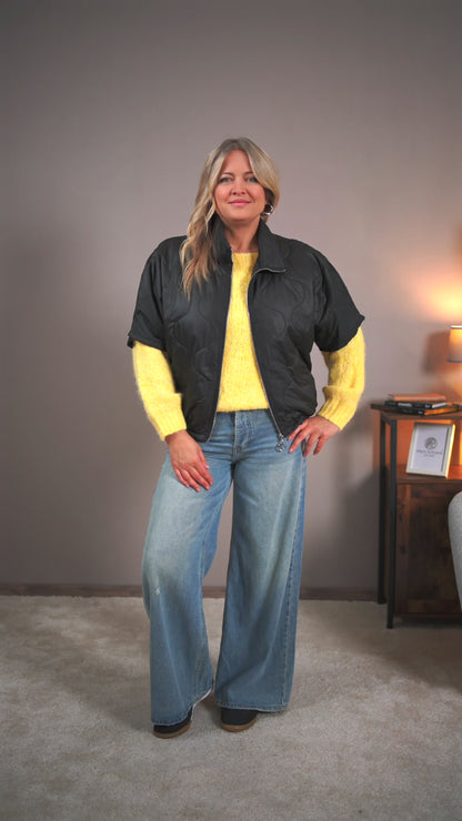 Steppjacke mit kurzem Arm, schwarz