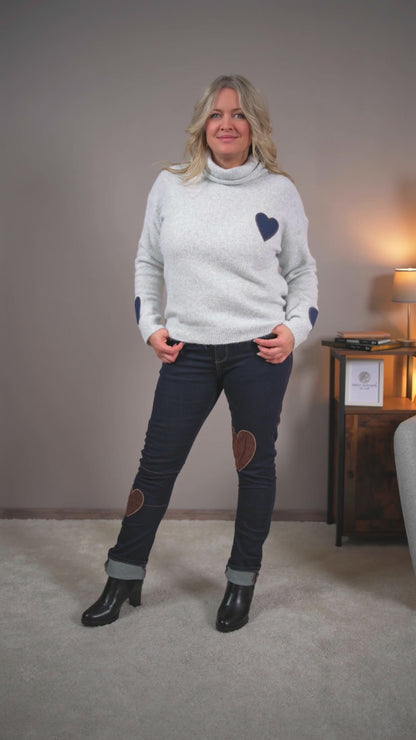 Rollkragenpullover mit Herz-Details, grau