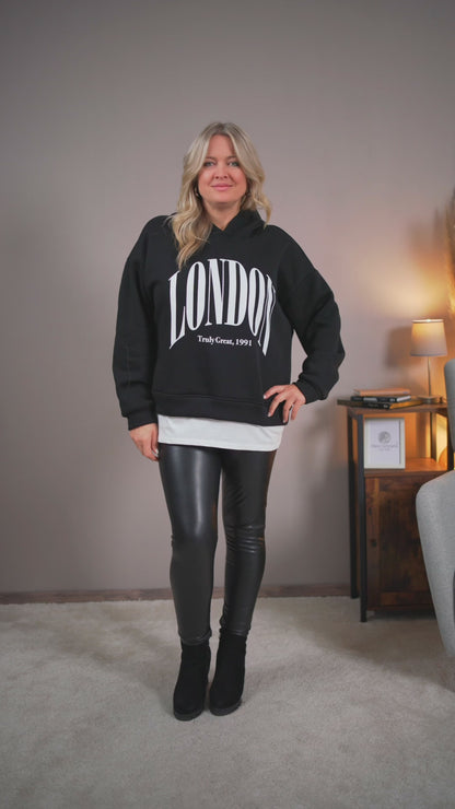 Hoodie mit Print, schwarz